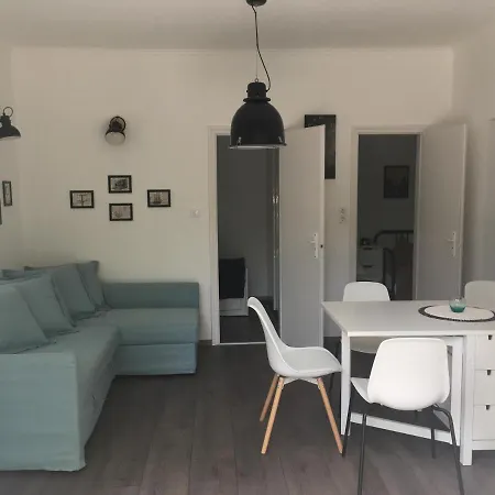 Apartment Szinyei *